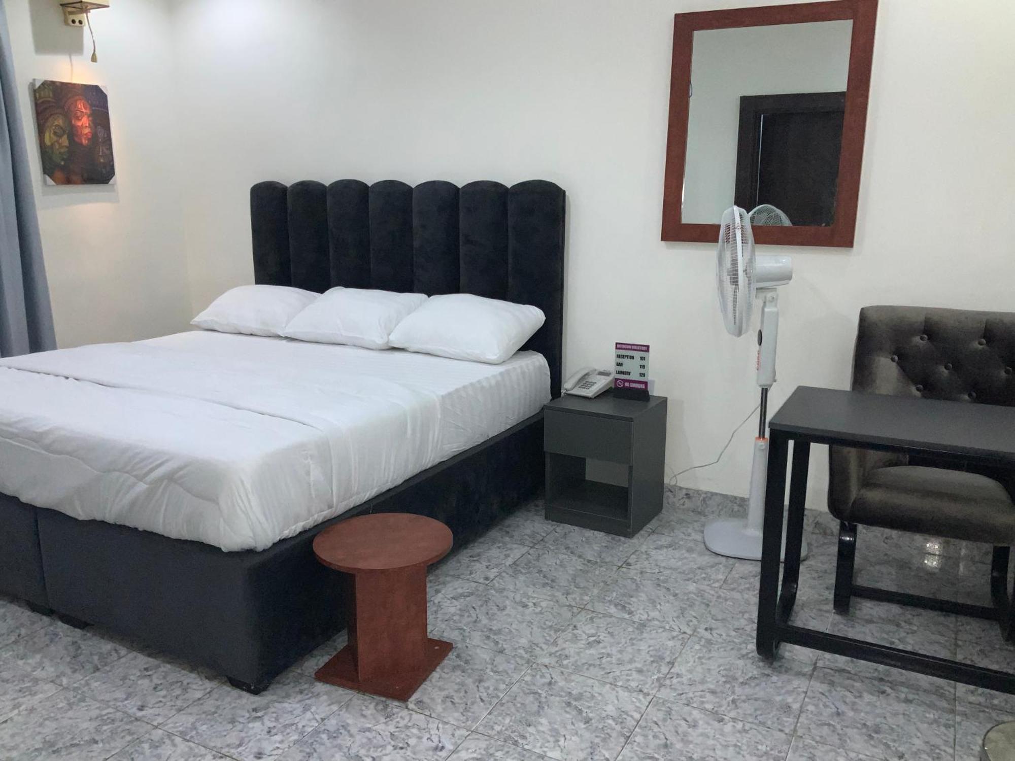 March Forte 3 Bedroom Apartment Ikeja Eksteriør billede